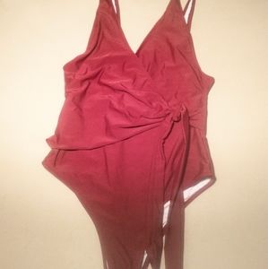 dark red one piece swimsuit, size small, Cup she brand